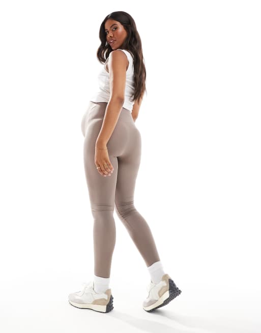 Mamalicious – Mammakläder – Brungrå leggings i seamless design, 5 av 5