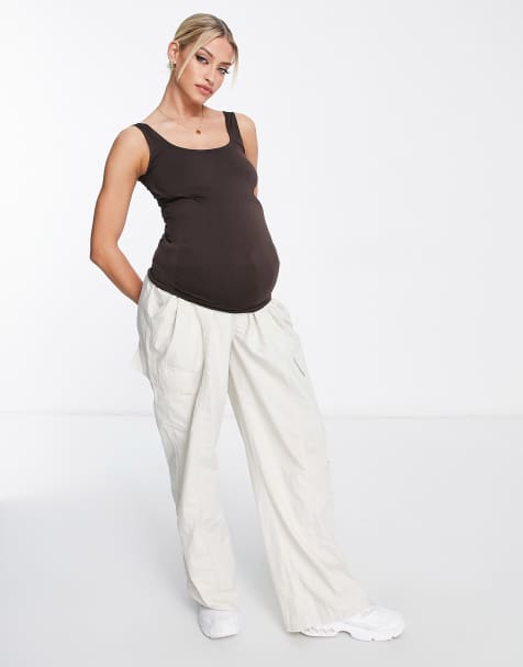 Mama.Licious – Mammakläder – Chokladbrunt set med topp och leggings i seamless design - view 1