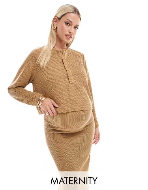 Mamalicious – Mammakläder – Senapsgul, kort henley-topp, del av set