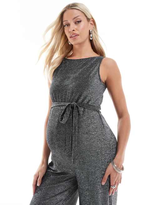 Mamalicious – Mammakläder – Svart, glittrig jumpsuit i jersey med vida ben, 2 av 4