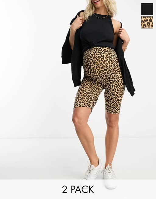Mamalicious Maternity – 2er-Pack Leggings-Shorts in Schwarz und mit Animal-Print 