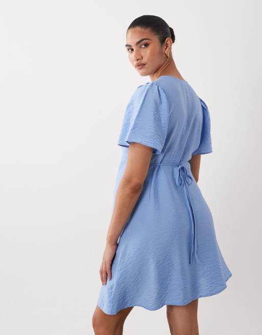 Mamalicious Maternity – Blåklintsblå miniklänning med knäppning framtill och knytning i midjan, 4 av 4