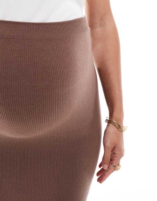 Mamalicious Maternity - Blød og ribstrikket maxinederdel med stretch og sideslids i brun, 4 af 5