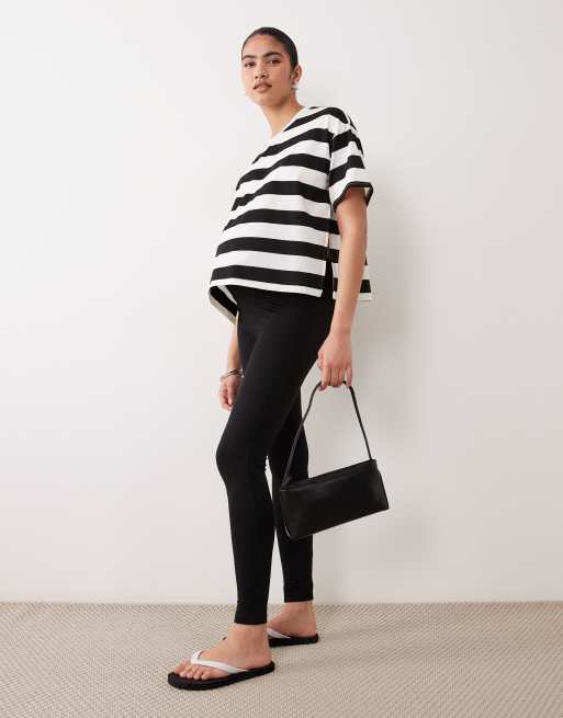 Mamalicious Maternity boxy cropped split side T-shirt in wide black and cream stripes, 2 of 4