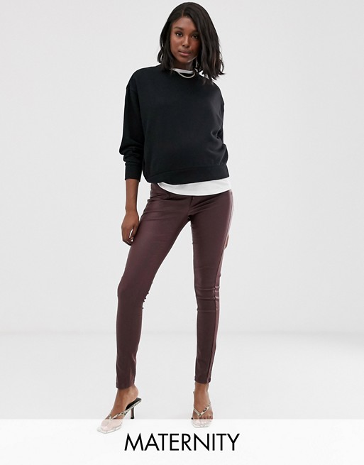 Mamalicious Maternity coated skinny jeans with bump band in burgundy