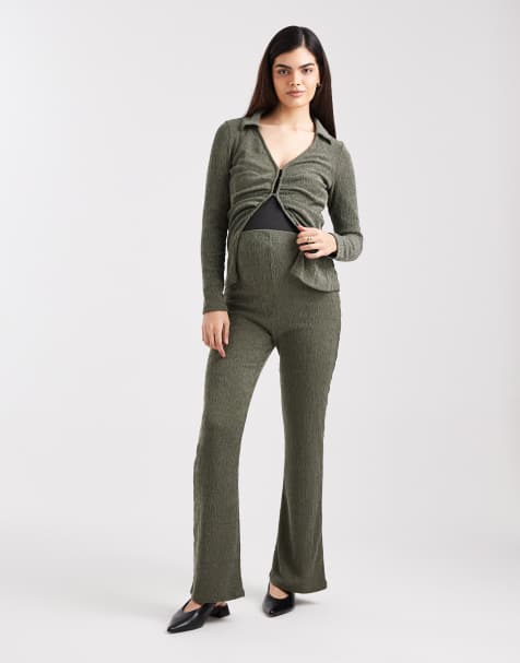 Mamalicious Maternity - Completo in morbido jersey a coste con top e pantaloni a fondo ampio kaki - view 1