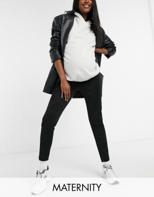 Mamalicious Maternity – Czarne legginsy z imitacji zamszu