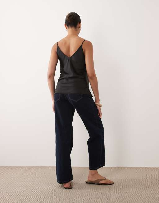Mamalicious Maternity Fuji over the bump wide leg jeans in dark blue denim, 3 of 5