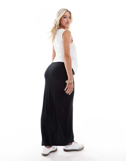 Mamalicious Maternity – Gerippter Jersey-Maxirock in Schwarz mit Überbauchbund, 2 von 5