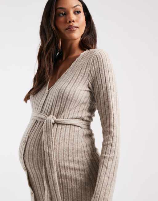 Mamalicious – Maternity – Gräddvitmelerad, supermjuk och ribbstickad midiklänning med knytmidja, 2 av 4