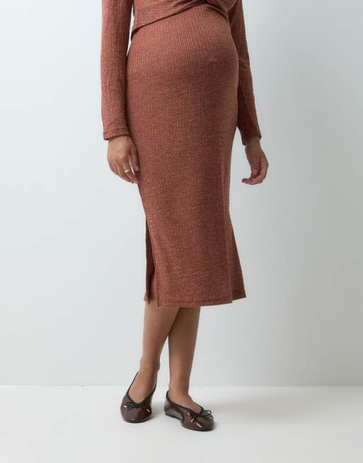 Mamalicious Maternity högmidjad jersey-midi-kjol, set, i burnt henna-melange, 2 av 5