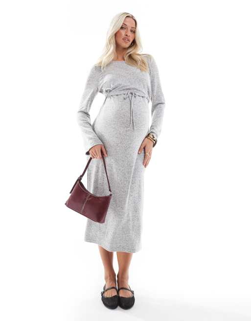Mamalicious Maternity – Jasnoszara melanżowa sukienka midi do karmienia z długimi rękawami