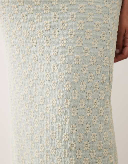 Mamalicious Maternity jersey daisy lace midi skirt co-ord in pale green, 4 of 5