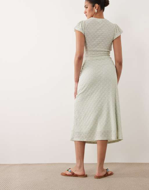 Mamalicious Maternity jersey daisy lace midi skirt co-ord in pale green, 5 of 5