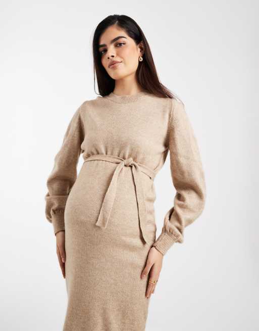 Mamalicious Maternity knitted belted blouson sleeve maxi dress in natural melange, 2 of 4