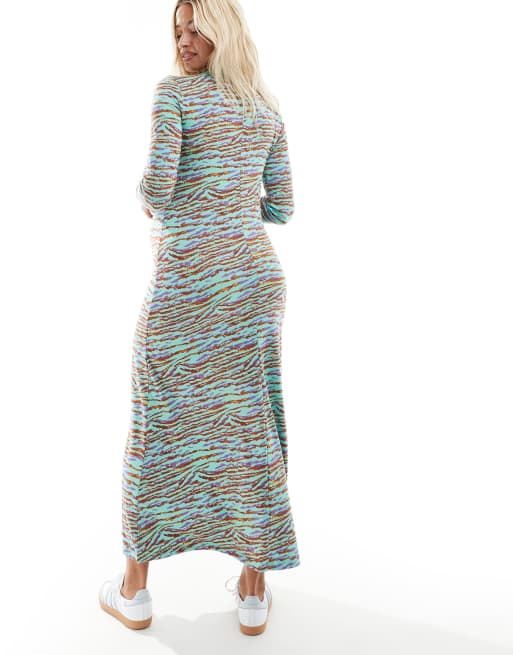 Mamalicious Maternity – Langärmliges Maxikleid mit buntem Zebramuster, 3 von 4