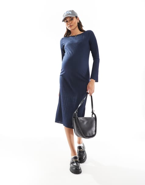 Mamalicious Maternity – Langärmliges Plissee-Midikleid in Marineblau - view 1