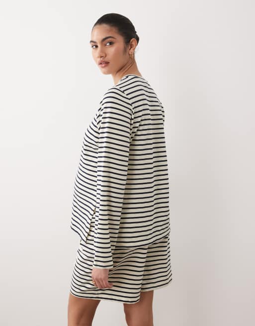 Mamalicious Maternity – Langarmshirt in Cremeweiß mit marineblauen Streifen, 3 von 4