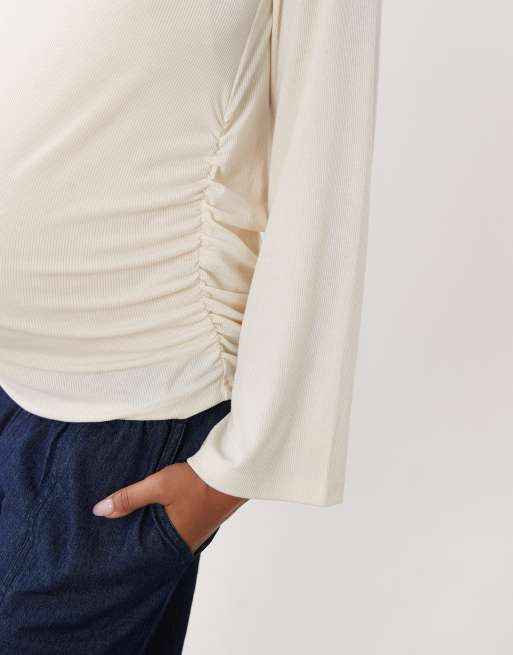 Mamalicious Maternity langærmet T-shirt med rynkedetalje i creme, 3 af 4
