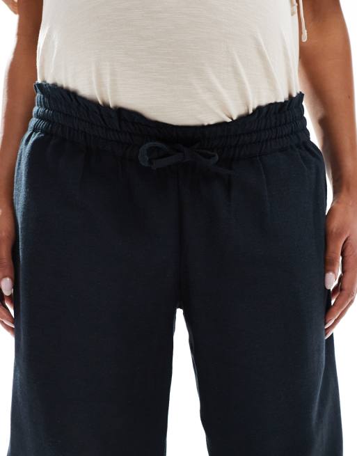 Mamalicious Maternity linen touch wide leg trousers in black, 5 of 5