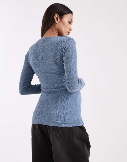 Mamalicious – Maternity – Ljusblå, texturerad omlottopp i jersey med amningsfunktion, 4 av 4