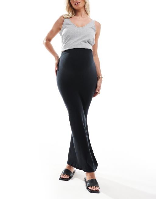 Mamalicious Maternity – Maxi-Umstandsrock aus weichem, geripptem Stretch-Material in Schwarz mit seitlichem Schlitz, 2 von 5