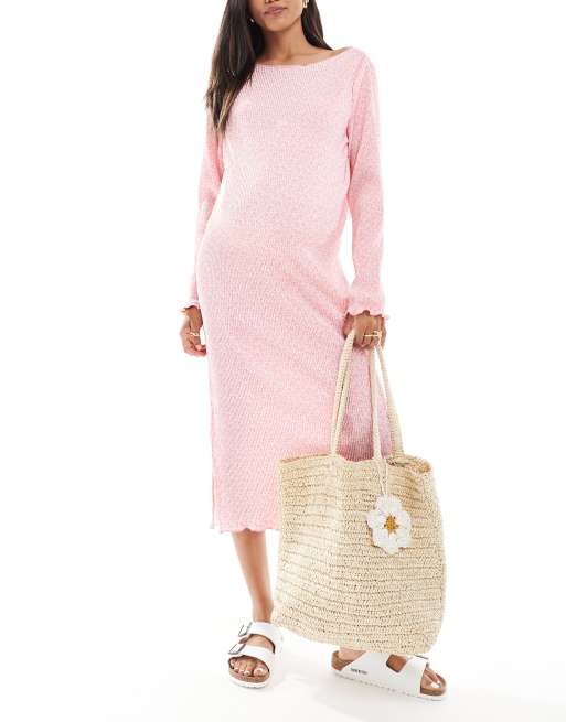 Mamalicious Maternity - Midikjole med plisseringer og pink og småblomstret print, 3 af 4