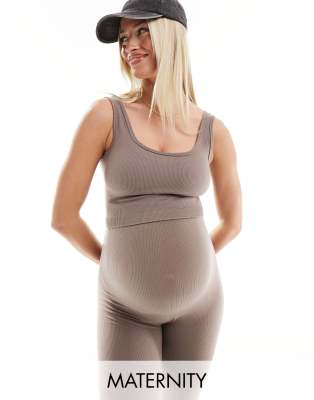 Mamalicious Maternity - Nahtloses, kurzes Oberteil in geripptem Taupe, Kombiteil-Neutral