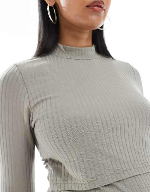 Mamalicious Maternity – Oberteil aus geripptem Jersey in Khaki mit Stehkragen und verdeckter Stillfunktion, 4 von 4