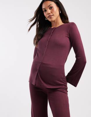 Mamalicious Maternity - Oberteil aus weichem Jersey in Burgunderrot mit Seitenschlitz, Kombiteil, Umstandsmode