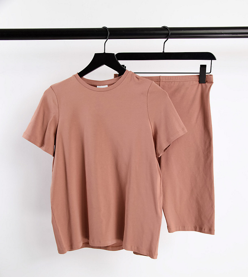 Mamalicious Maternity organic cotton t-shirt and legging shorts set in tan-Brown