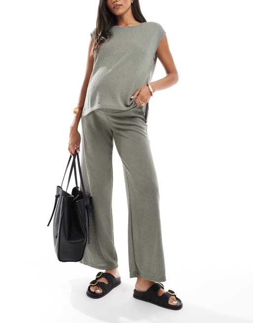 Mamalicious Maternity - Pantaloni in maglia con fondo ampio color kaki in coordinato