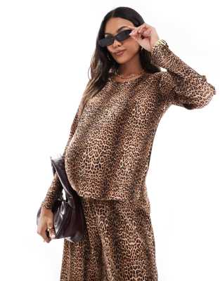 Mamalicious Maternity plisse top in leopard print - part of a set-Multi