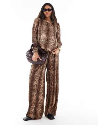 Mamalicious Maternity plisse wide leg pants in leopard print - part of a set-Multi