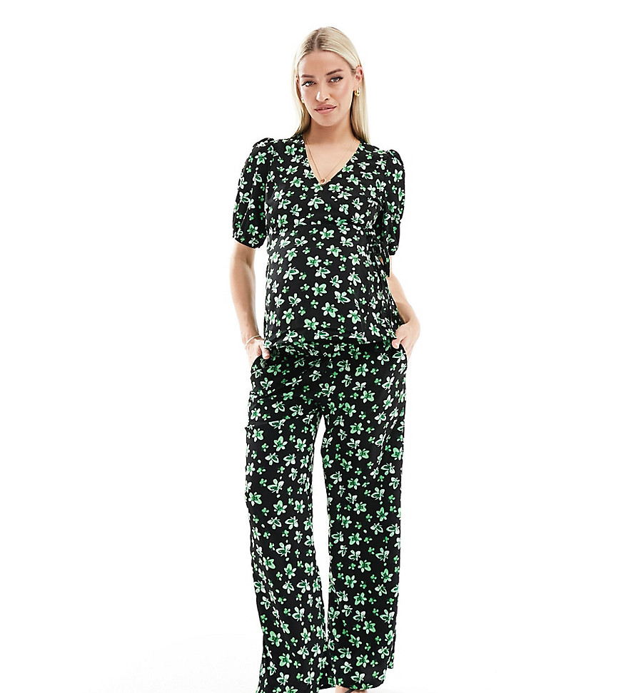 Mamalicious Maternity relaxed under the bump trouser co-ord in palm flower print-Black