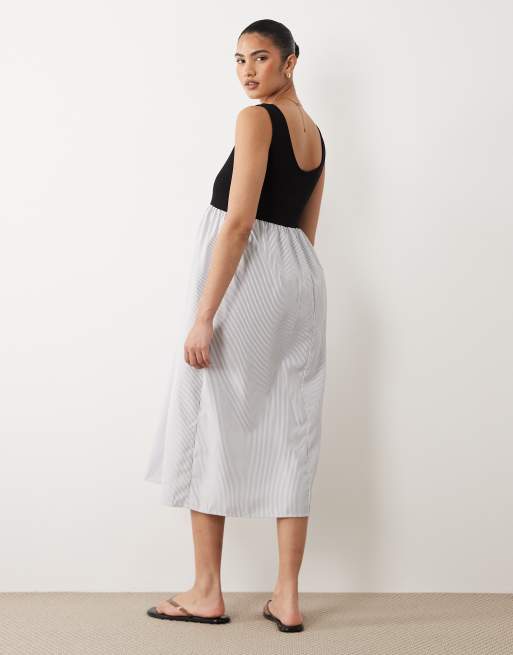 Mamalicious Maternity - Robe mi-longue et sans manches avec jupe à rayures contrastantes - Noir et blanc, 4 de 4