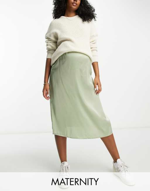 Mamalicious Maternity - Salviegrøn midinederdel i satin