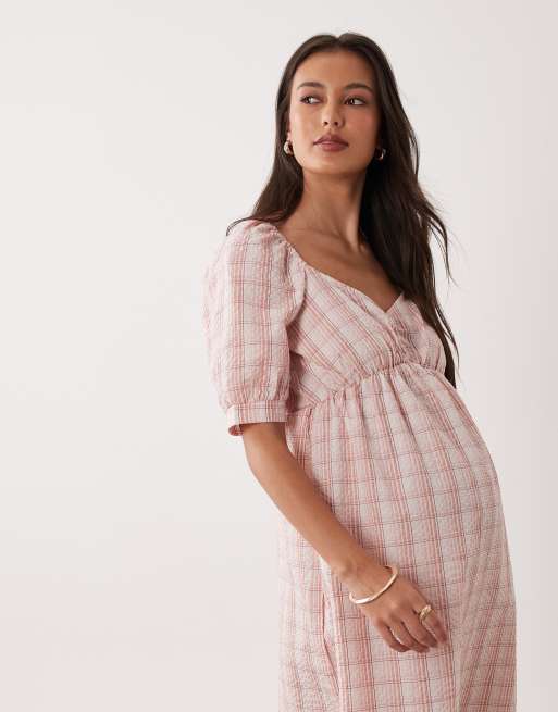 Mamalicious Maternity seersucker puff sleeve ruched front dress in pink  plaid print | ASOS