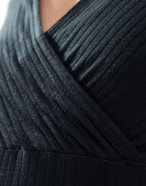 Mamalicious Maternity short sleeved ribbed jersey maxi dress in black, 3 of 4