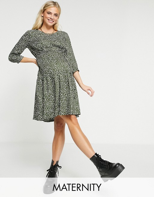 Mamalicious Maternity smock dress with removeable tie waist in green spot print