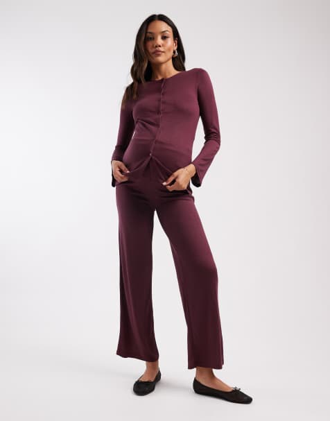 Mamalicious Maternity soft jersey straight leg pants and split side detail top set in burgundy - view 1