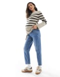 [Mama.licious] Mamalicious Maternity straight leg jeans with soft over the bump band in medium blue wash W32 L32 Medium blue denim