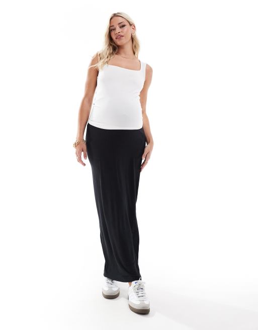 Mamalicious Maternity – Svart, ribbad maxikjol som går över magen av jersey, 4 av 5