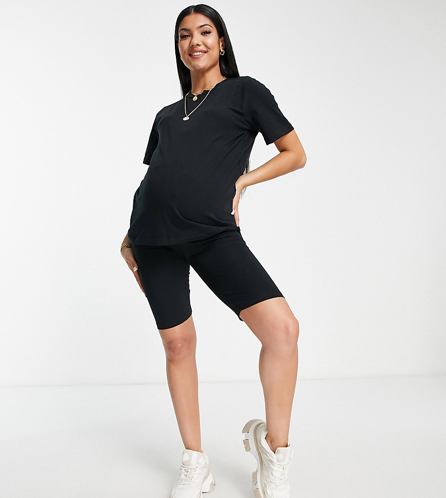 Mama.licious Mamalicious Maternity T-shirt and legging shorts set in black