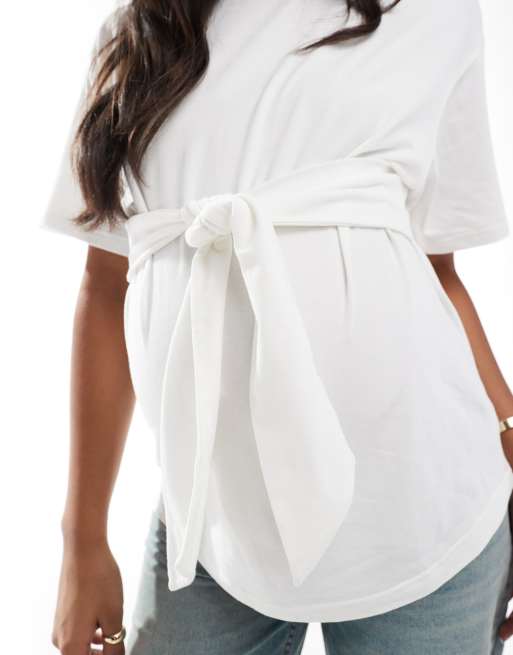 Mamalicious Maternity – T-Shirt in Weiß mit gebundener Vorderseite, Umstandsmode, 3 von 4