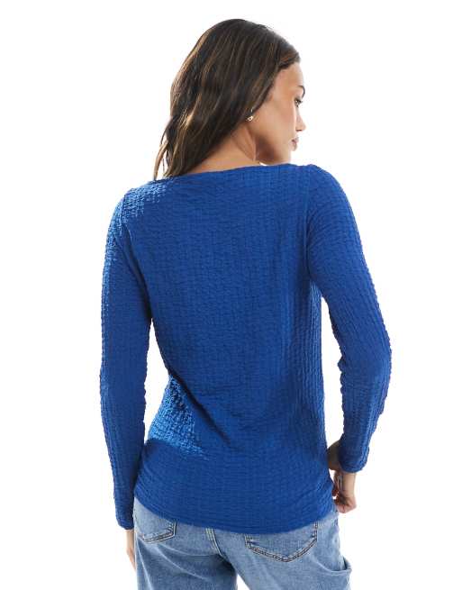 Mamalicious Maternity textured jersey boat neck top in blue, 4 of 4