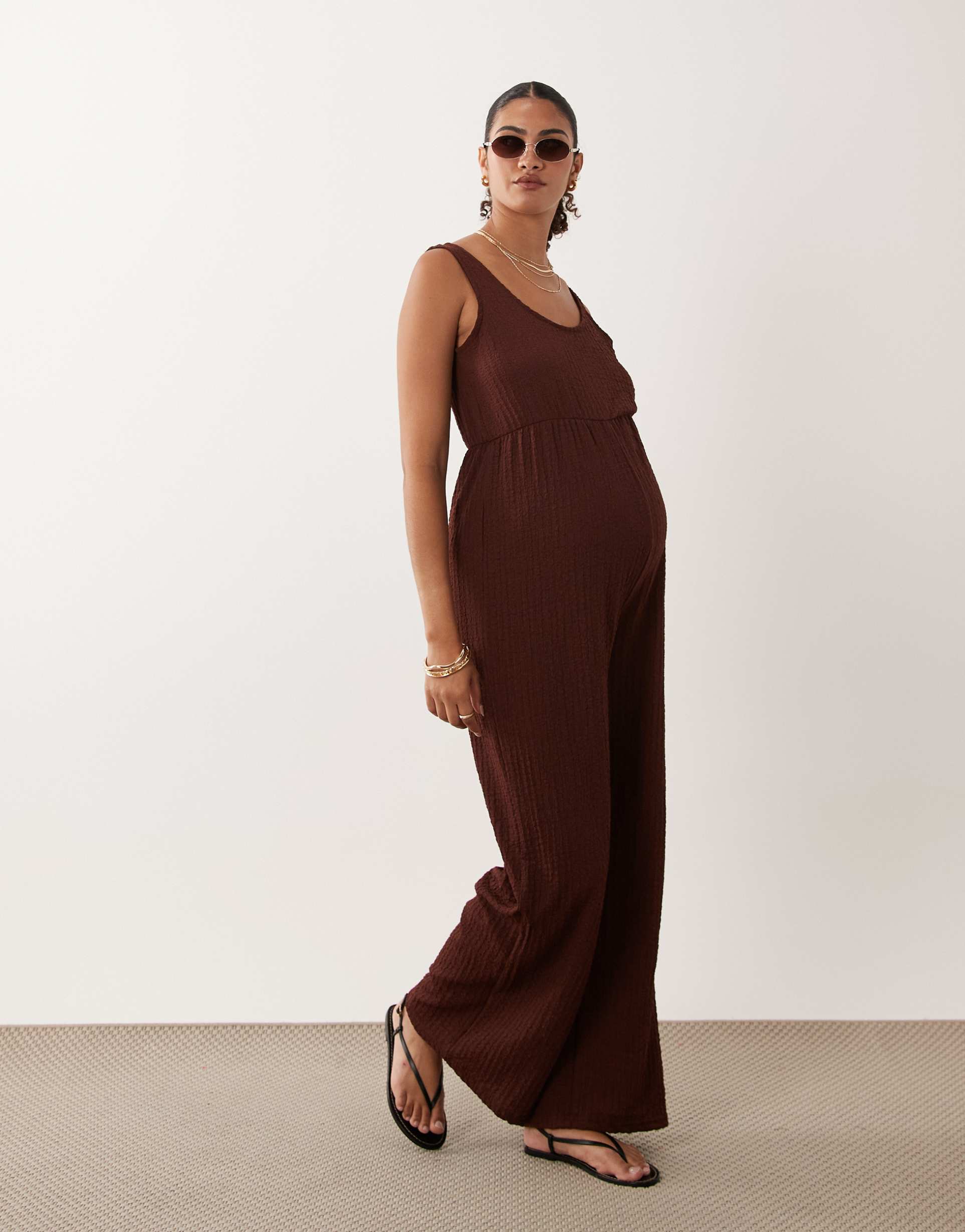 mamalicious maternity textured jersey tie waist jumpsuit in chocolate