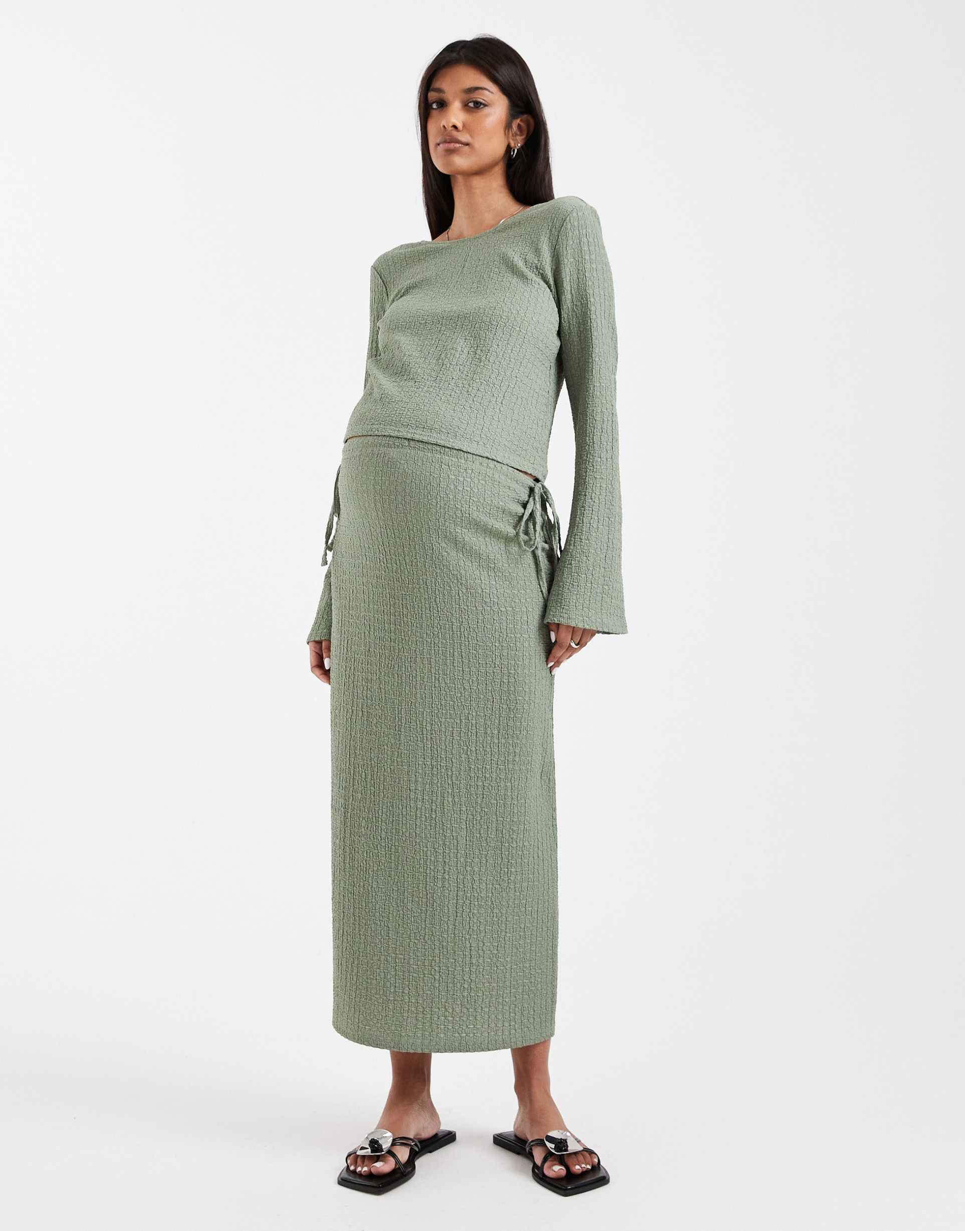 mamalicious maternity textured jersey tie waist midi skirt in khaki green - part of a set