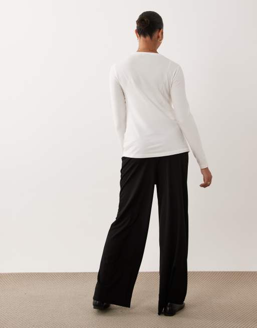 Mamalicious Maternity tie waist wide leg jersey pants in black, 4 of 5