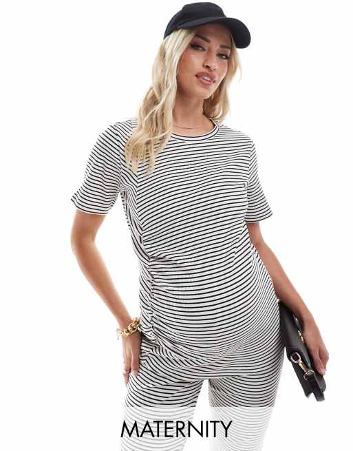 Mamalicious Maternity - Top a maniche corte arricciato davanti a righe a coste in coordinato
